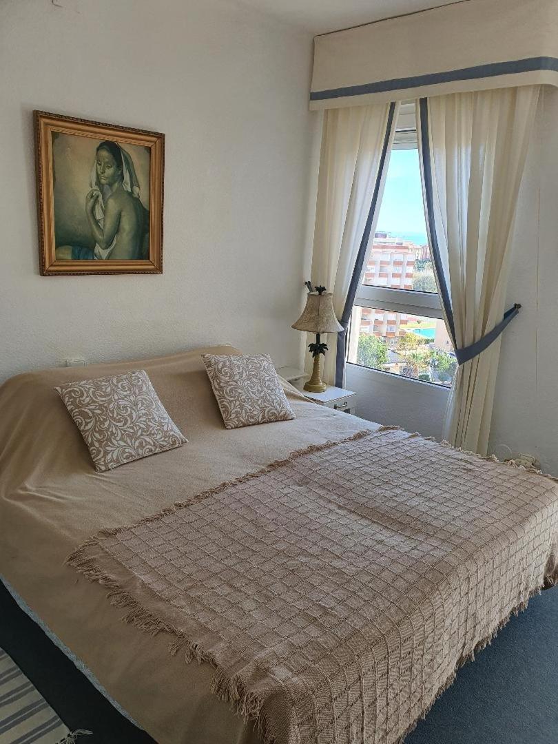 Luxury Studio Apartment 2 Night Minimum Stay Until June 31St!! Торрокс Екстер'єр фото