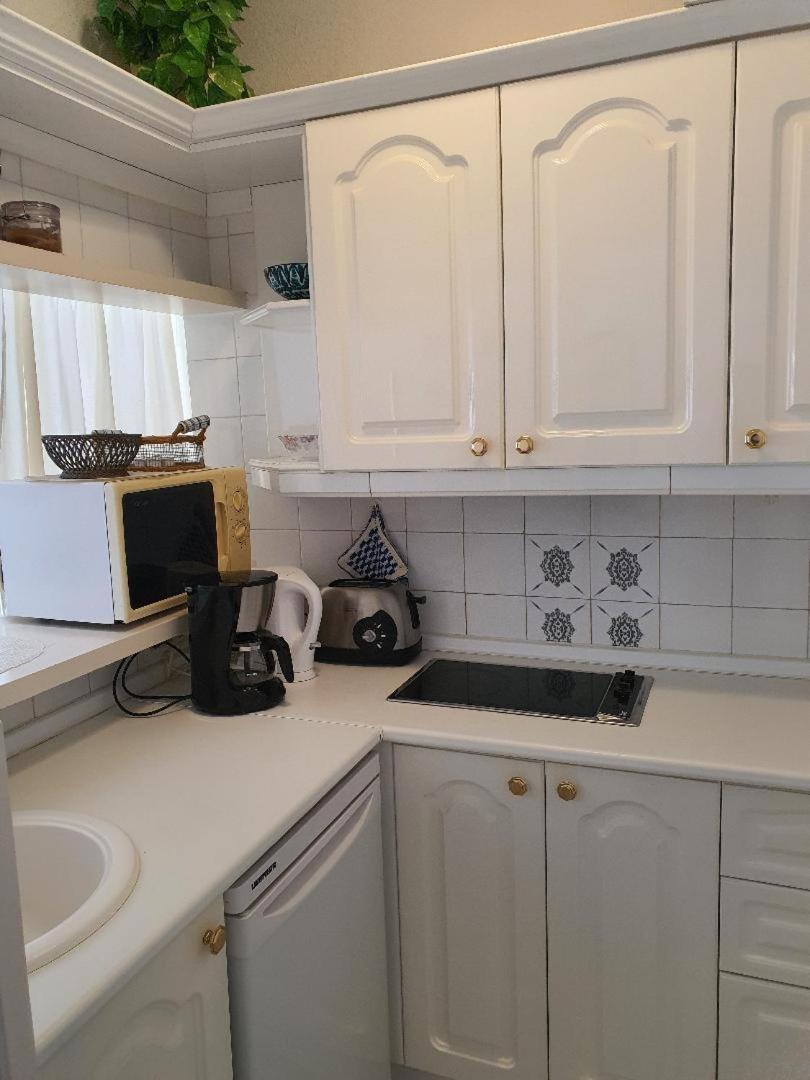 Luxury Studio Apartment 2 Night Minimum Stay Until June 31St!! Торрокс Екстер'єр фото