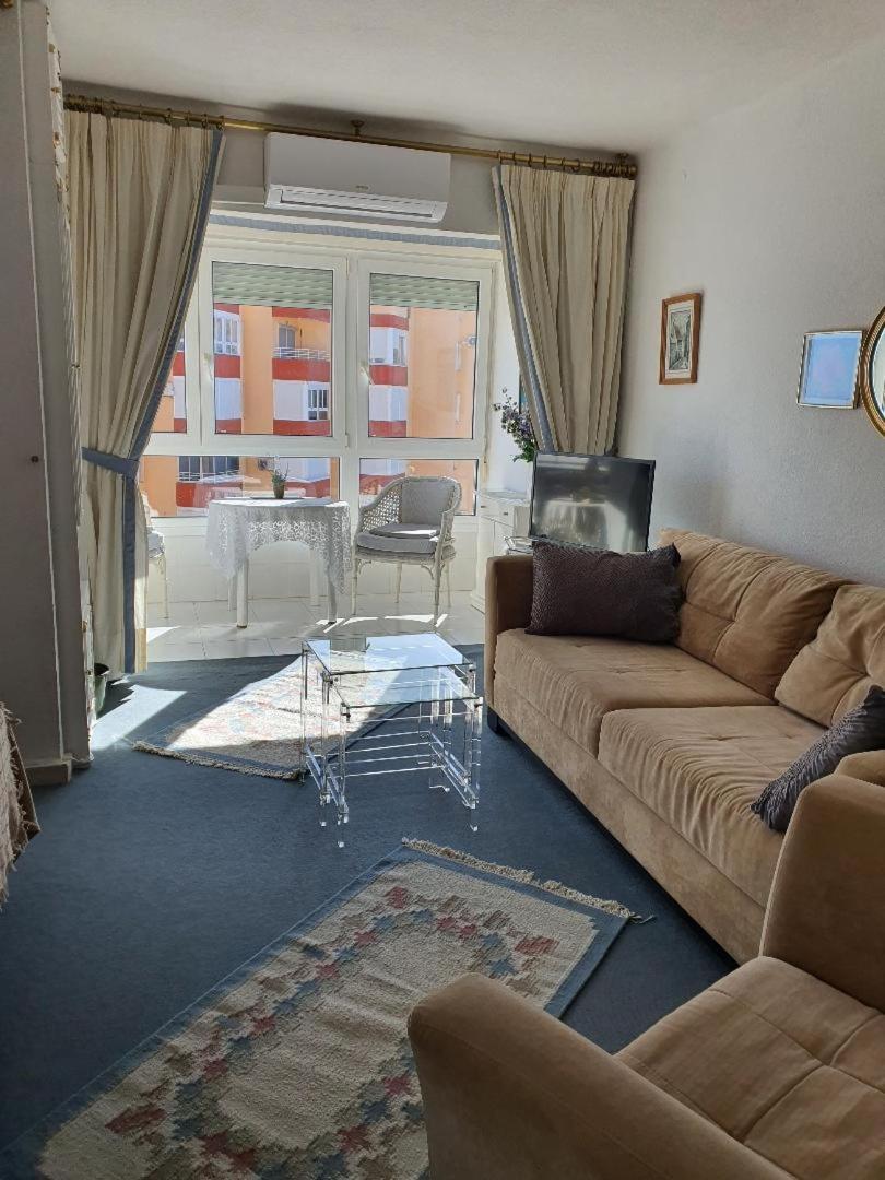Luxury Studio Apartment 2 Night Minimum Stay Until June 31St!! Торрокс Екстер'єр фото