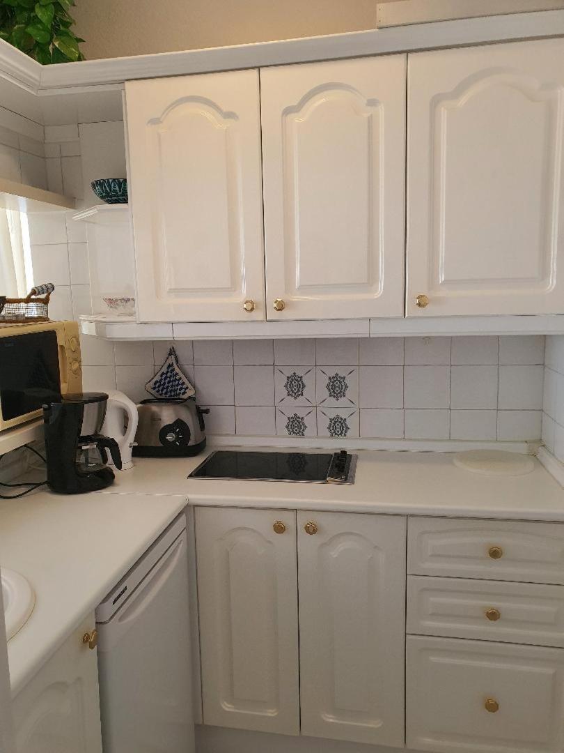 Luxury Studio Apartment 2 Night Minimum Stay Until June 31St!! Торрокс Екстер'єр фото